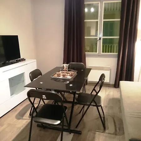 31 Saint-tropez Apart Lejlighed